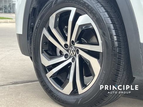 Used 2022 Volkswagen Atlas SEL AWD/4WD image 7