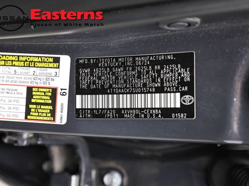 Used 2025 Toyota Camry LE FWD image 33