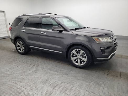 Used 2018 Ford Explorer Limited image 11