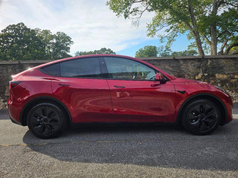 Used 2025 Tesla Model Y Long Range RWD image 10