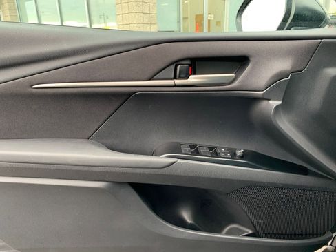 Used 2025 Toyota Camry LE image 20