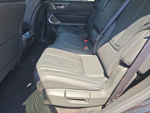 Certified 2025 INFINITI QX80 Sensory AWD/4WD image 12