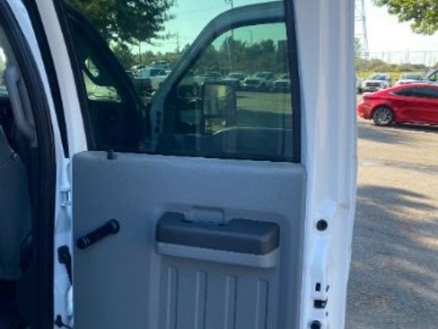 Used 2011 Ford F350 XL image 19