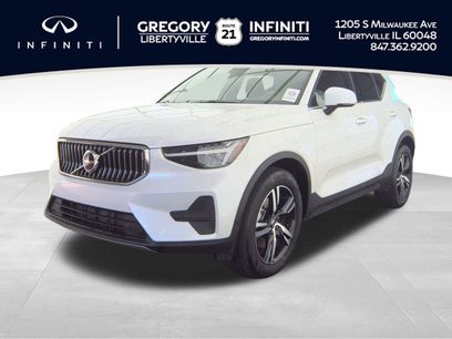 Used 2025 Volvo XC40 B5 Core