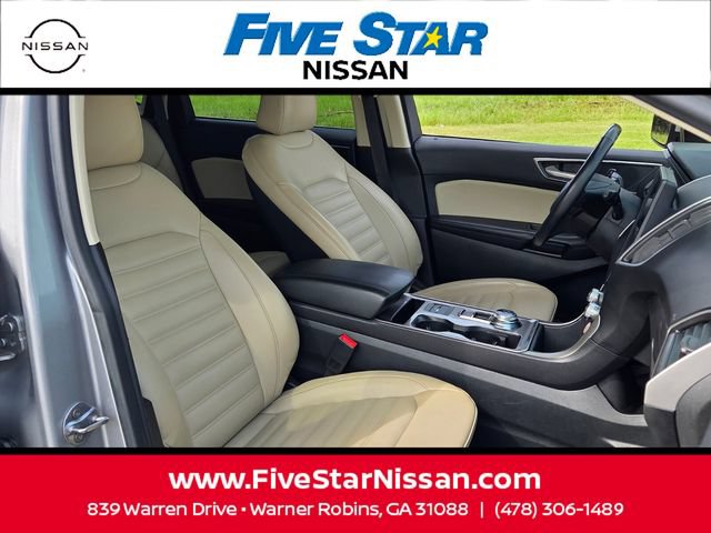 Used 2023 Ford Edge SEL AWD/4WD image 16