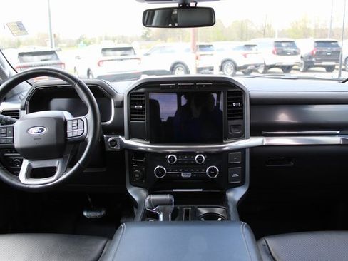 Used 2022 Ford F150 Lariat image 24