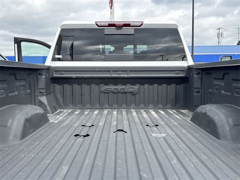 Used 2024 GMC Sierra 2500 AT4 w/ AT4 Premium Plus Package image 10
