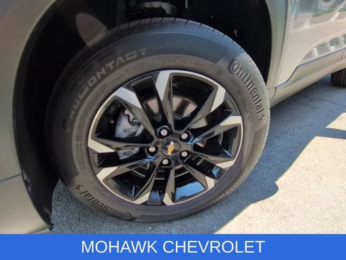 Used 2023 Chevrolet TrailBlazer LT w/ Confidence II Package AWD/4WD image 8