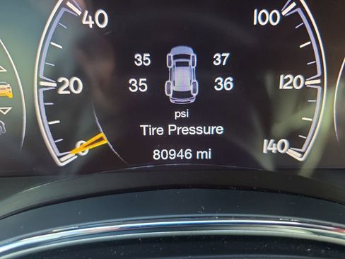 Used 2018 Jeep Grand Cherokee Limited image 27