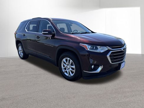 Used 2018 Chevrolet Traverse LT w/ LPO, Floor Liner Package AWD/4WD image 2