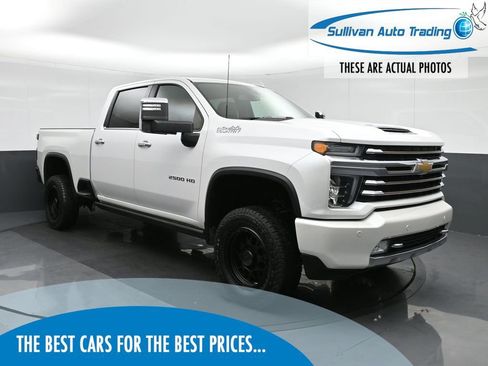 Used 2022 Chevrolet Silverado 2500 High Country w/ Safety Package II image 1