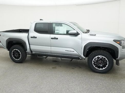 New 2025 Toyota Tacoma TRD Off-Road image 27