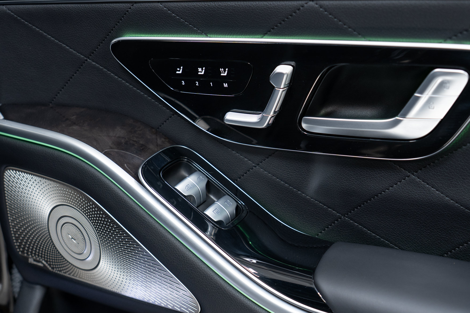 Certified 2023 Mercedes-Benz S 580 4MATIC Sedan w/ AMG Line image 25