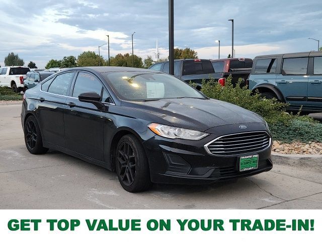 Used 2020 Ford Fusion SE FWD image 1