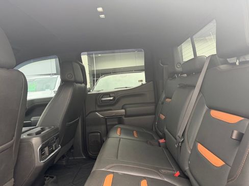 Used 2021 GMC Sierra 1500 AT4 w/ AT4 Preferred Package AWD/4WD image 14
