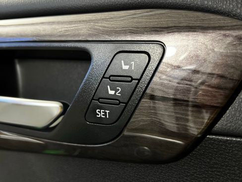 New 2026 Toyota Highlander Platinum image 11