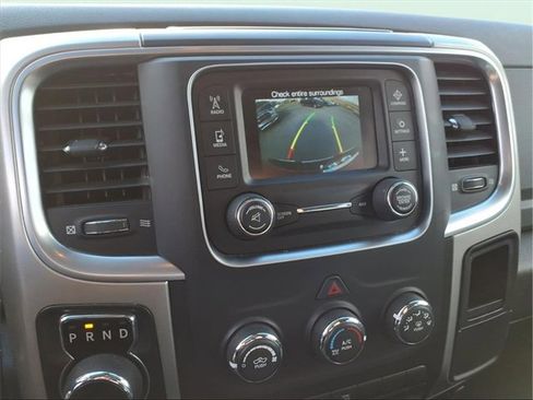 Used 2019 RAM 1500 Classic SLT image 17