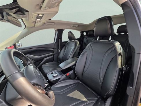 Used 2021 Ford Mustang Mach-E Premium image 33