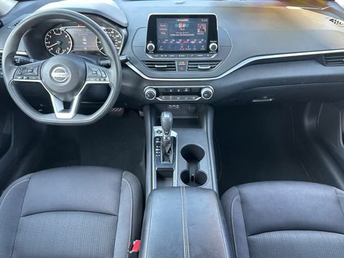 Used 2020 Nissan Altima 2.5 S FWD image 14
