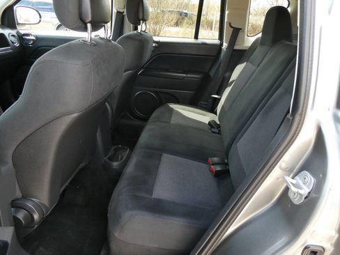 Used 2013 Jeep Compass Latitude w/ Sun/Sound Group image 17