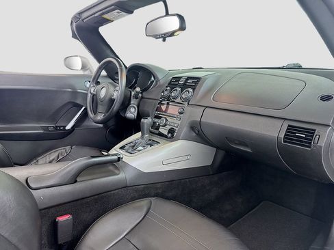 Used 2008 Saturn Sky w/ Premium Trim Package image 25