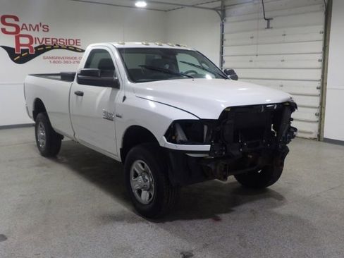 Used 2015 RAM 2500 Tradesman w/ Chrome Appearance Group image 5