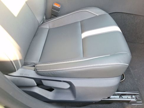 Used 2026 Toyota Camry SE image 34