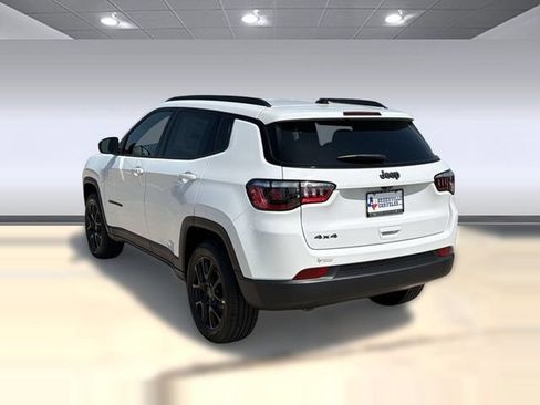 New 2026 Jeep Compass Latitude AWD/4WD image 3