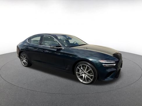 Used 2025 Genesis G70 2.5T image 2
