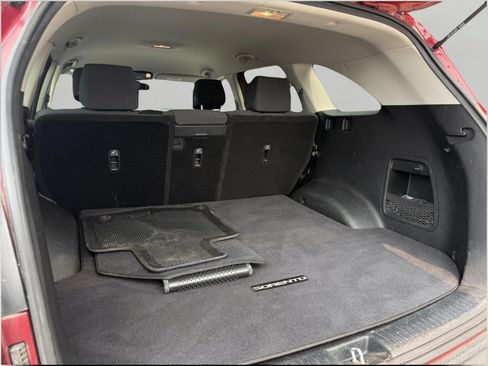 Used 2017 Kia Sorento AWD w/ LX Convenience Package image 16