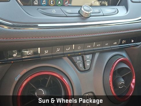 Used 2019 Chevrolet Blazer RS w/ Sun and Wheels Package FWD image 20