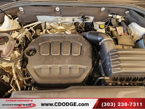 Used 2025 Volkswagen Atlas SEL Premium R-Line AWD/4WD image 25
