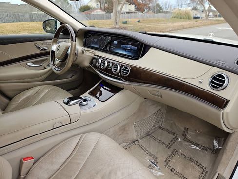 Used 2016 Mercedes-Benz S 550 Sedan image 17