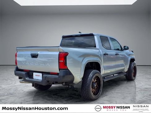 Used 2024 Toyota Tacoma SR w/ SR Upgrade Package AWD/4WD image 7