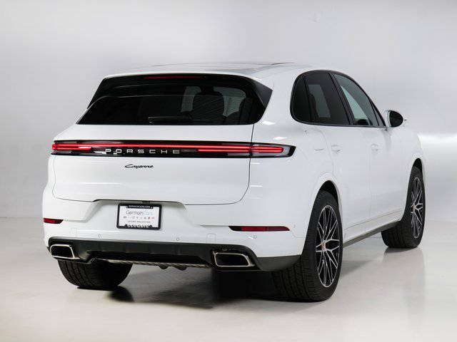 Certified 2026 Porsche Cayenne AWD/4WD image 9