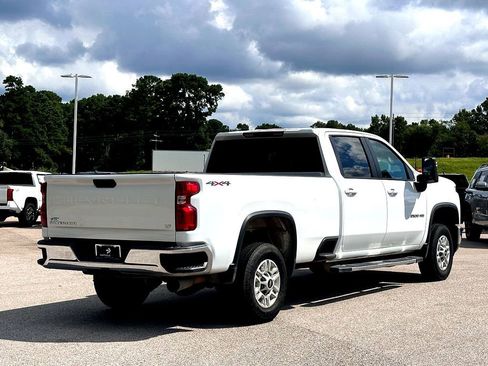 Used 2024 Chevrolet Silverado 2500 LT image 8