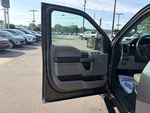 Used 2020 Ford F150 XLT w/ Equipment Group 302A Luxury AWD/4WD image 14