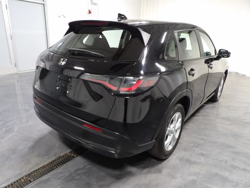 Used 2025 Honda HR-V LX image 5