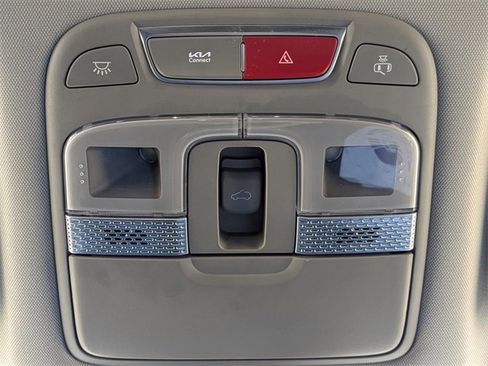 Certified 2025 Kia Telluride S image 28