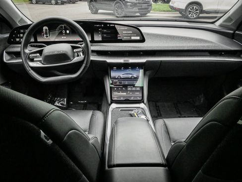 Used 2025 Lucid Air Touring AWD/4WD image 28