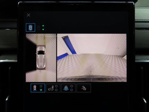 Used 2025 GMC Acadia Denali w/ Super Cruise Package image 14