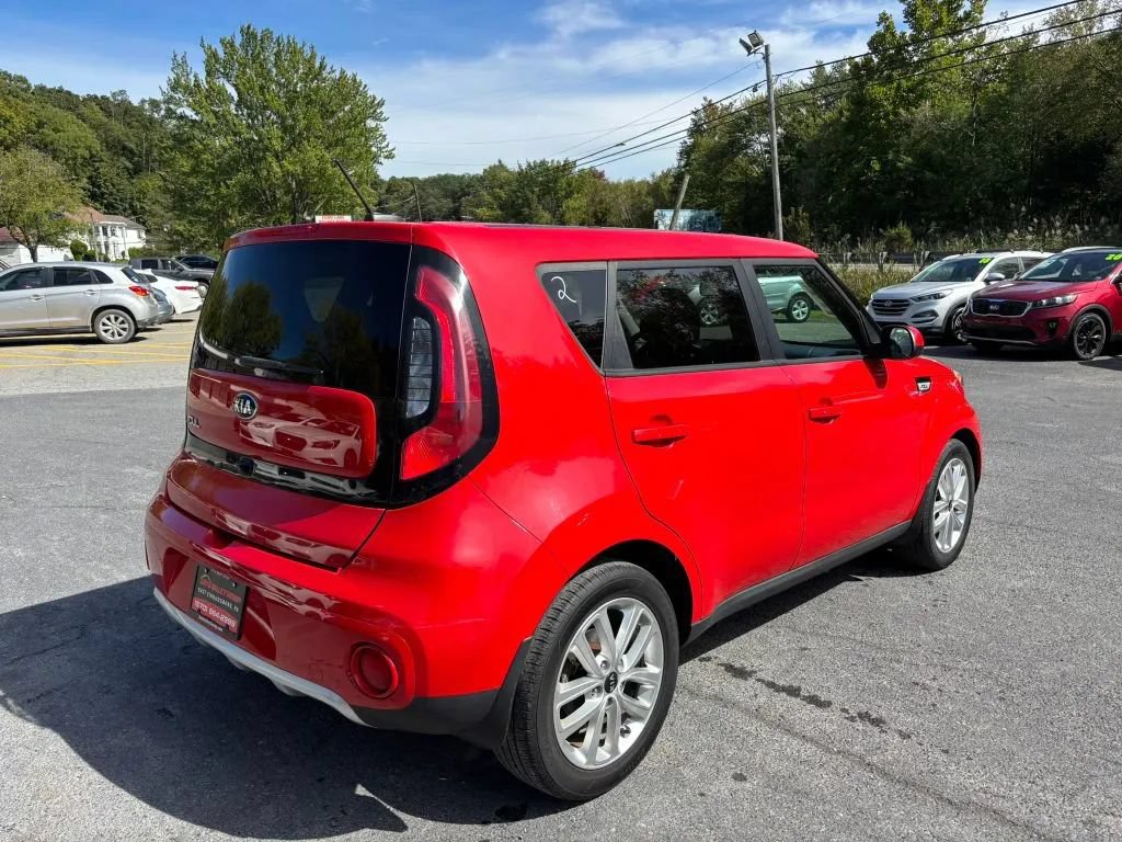 Used 2017 Kia Soul + w/ Audio Package FWD image 8