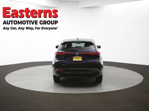 Used 2024 Toyota Venza LE image 61