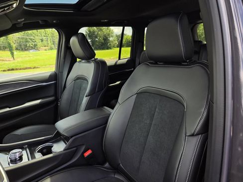 New 2026 Jeep Grand Cherokee Altitude RWD image 12