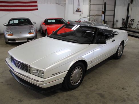 Used 1993 Cadillac Allante FWD image 31