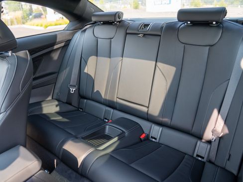 Used 2023 BMW 230i Coupe w/ Convenience Package RWD image 21
