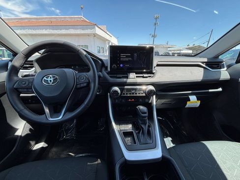 Used 2025 Toyota RAV4 XLE w/ Weather Package FWD image 32