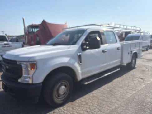 Used 2021 Ford F350 XL w/ Power Equipment Group RWD image 4