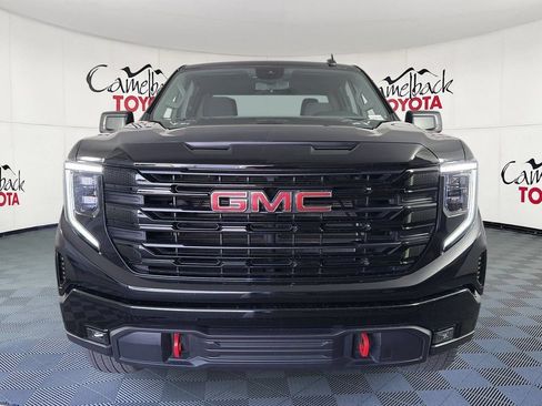 Used 2024 GMC Sierra 1500 Elevation AWD/4WD image 2
