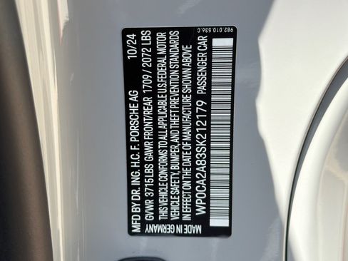 Used 2025 Porsche 718 Boxster w/ Premium Package RWD image 26